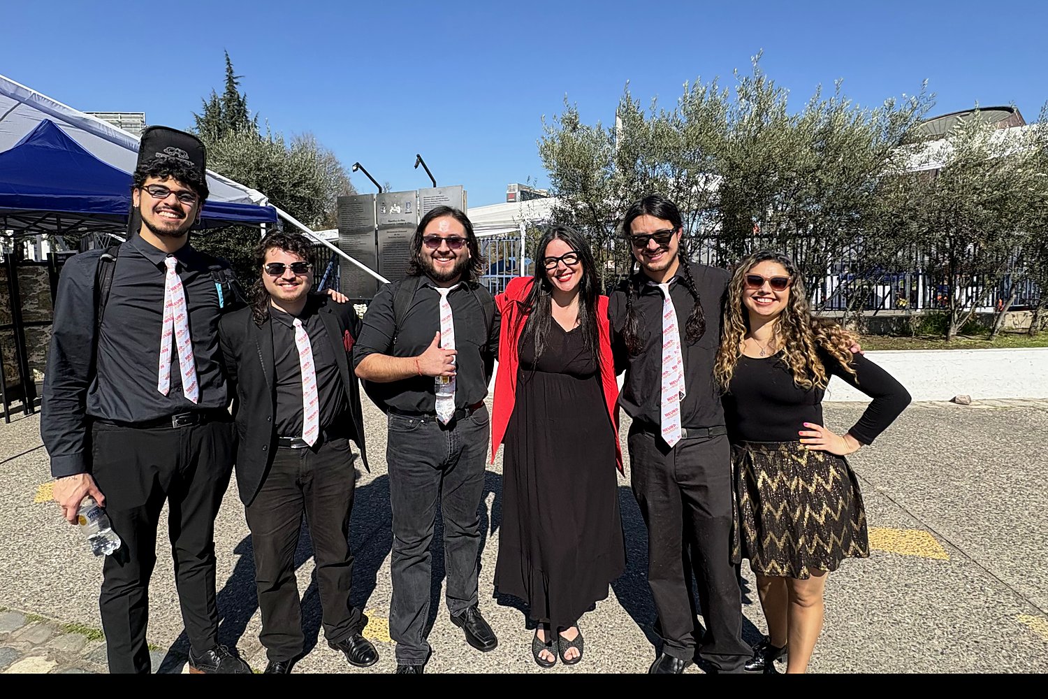 Integrantes de Neurobanda en la NeuroFest 2026